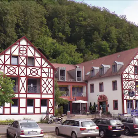 Behringers Freizeit - und Tagungshotel-2