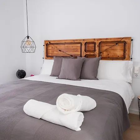 Gomez Rooms-2