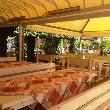 Hotel Villa Ginevra-3