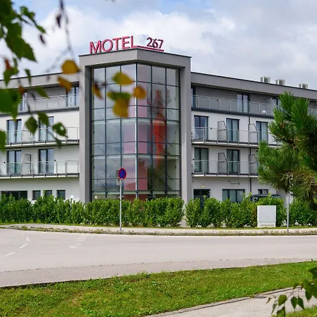 Motel 267-3