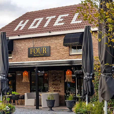 Hotel Four-3