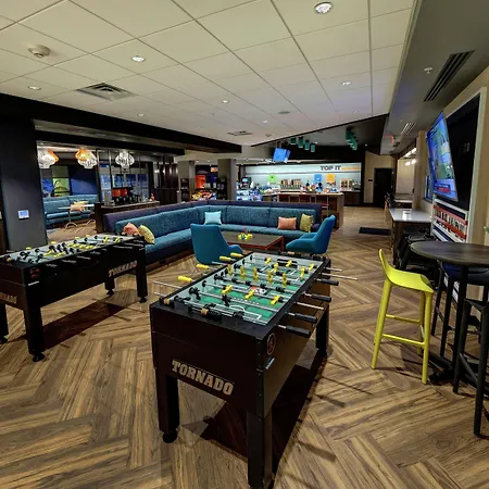 Tru By Hilton Georgetown-3