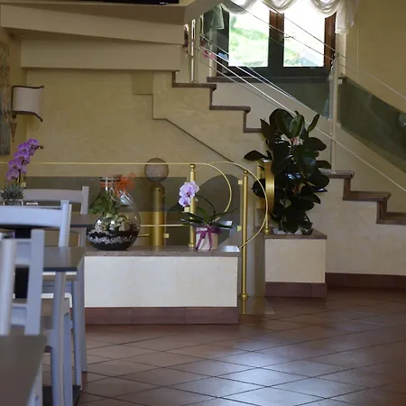 Hotel Arcobaleno-3