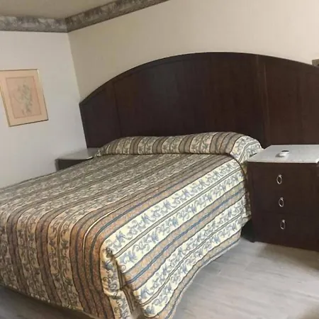 Regency Inn-3
