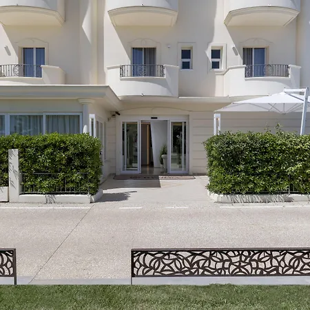 Hotel Riviera-2