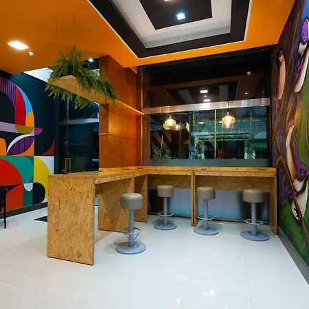 Mural Living Hotel Manaus-2