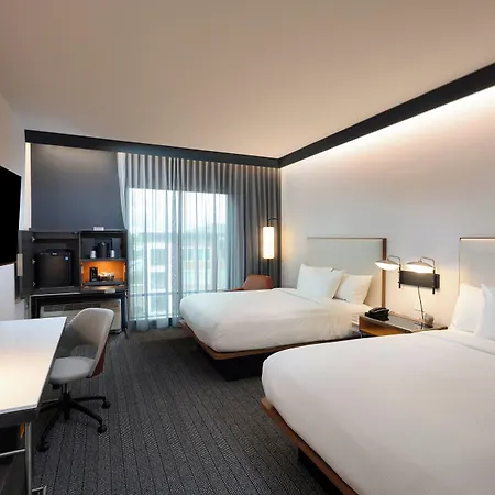 Courtyard By Marriott Charlotte Waverly-3