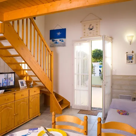 Madame Vacances Les Maisons du Lac-3