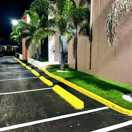 Tropical Inn & Suites, Downtown Clearwater-3