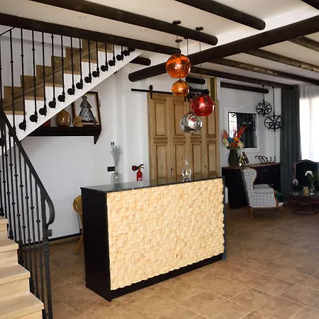 Hostal Santa Habitaciones Aldea del Rocío-3