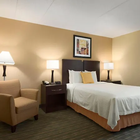 Days Hotel By Wyndham University Ave Se-3
