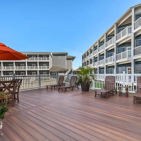 Comfort Suites Chincoteague Island Bayfront Resort-2