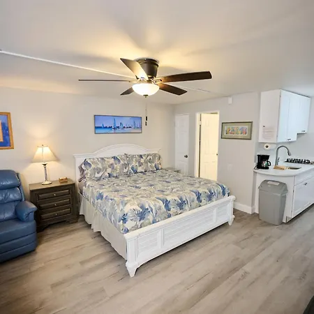 Camelot Beach Suites-2