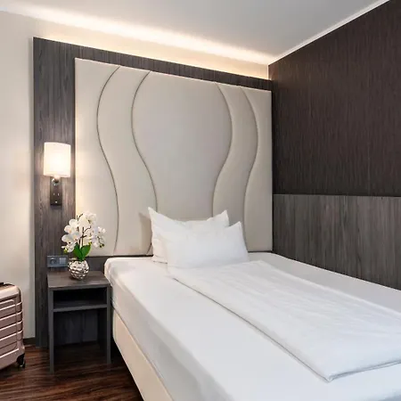 PLAZA INN Grevenbroich-2