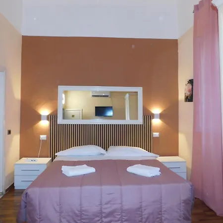 PICCOLO HOTEL Con Access ZTL !!! Ɲel Ƈentro Storico di Ƒirenze !!!-2