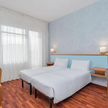 B&B HOTEL Riviera Celle Ligure-3
