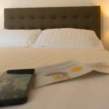 Mistral2 Hotel-3