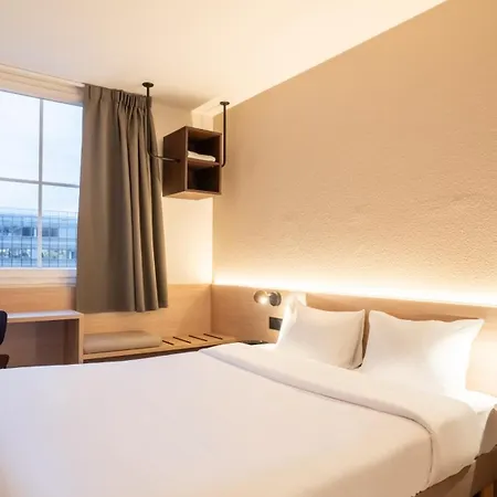 Kyriad Eco - Suresnes - La Defense-2