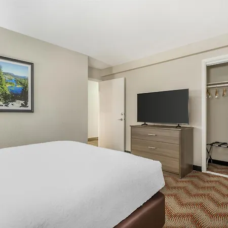 Best Western Plus Sonora Oaks Hotel And Conference Center-3