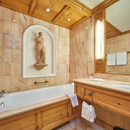 Parkhotel Wallgau 4 Sterne Superior Alpenjuwel mit Spa Genuss, Golf&Wellness in der Karwendel-Region Tradition trifft Eleganz im stilvollen Rückzugsort-3