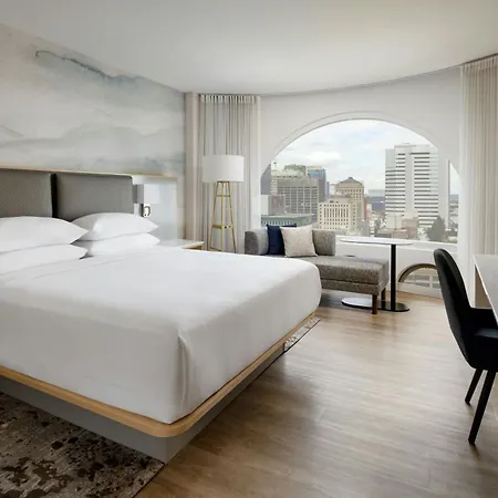 Montreal Marriott Chateau Champlain-2