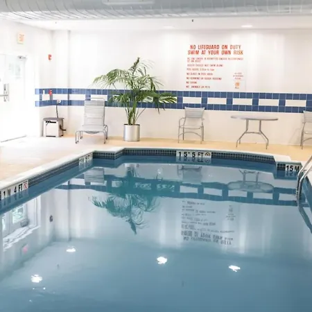Holiday Inn Express Hotel & Suites Warwick-Providence Airport By Ihg-2