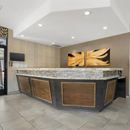 Best Western Plus Carriage Inn-3
