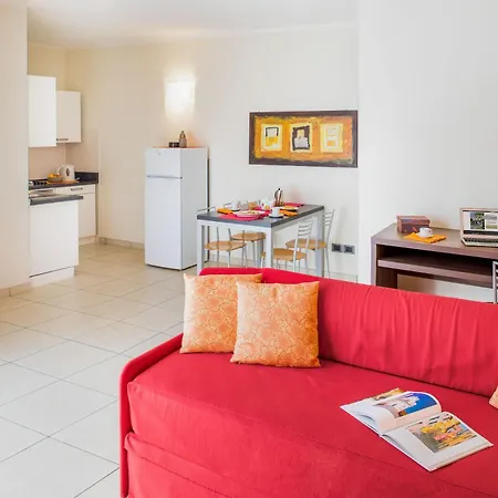 Diano Sporting Apartments-3