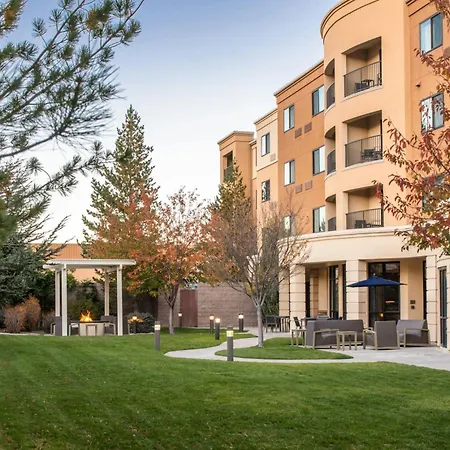 Courtyard Carson City-3