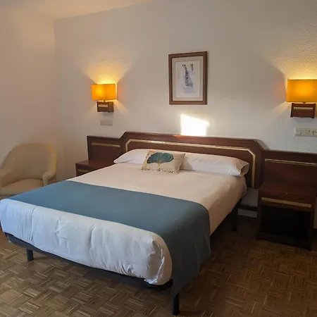 Hotel Santa María-3