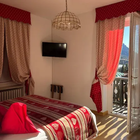 Hotel Garni Suisse-3