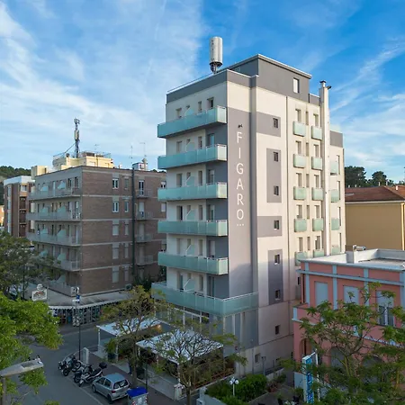 Amadei Hotel Figaro&Apartments-3