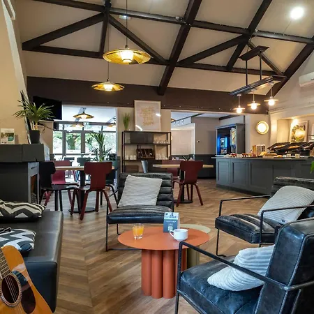 B&B Hotel Niort Sud Venise Verte-2