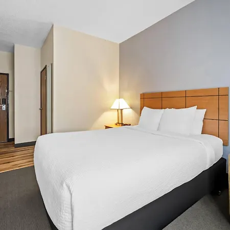 Quality Inn Dubuque On Hwy 20-3