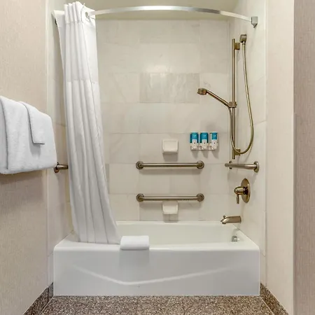Drury Inn & Suites Baton Rouge-2