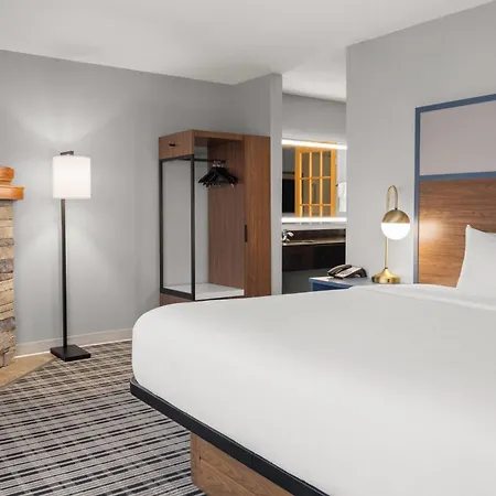 Americinn By Wyndham Grand Forks-3