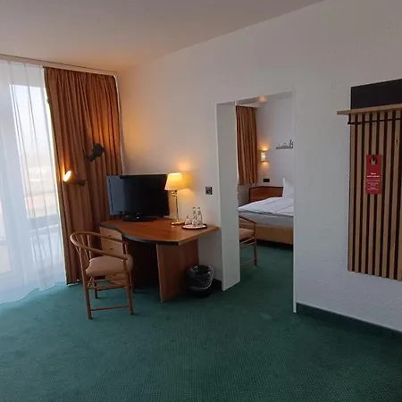 LAT Hotel&Apartmenthaus Berlin-2