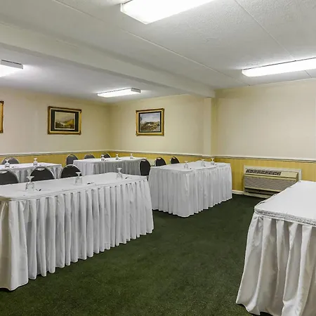 Clarion Inn Harpers Ferry-Charles Town-3