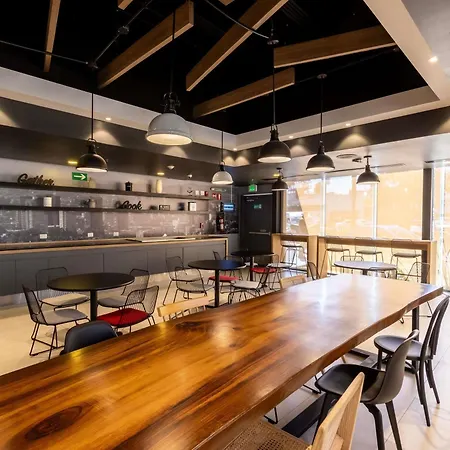 Ibis Tijuana-3