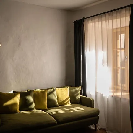 Flurin Suites-3