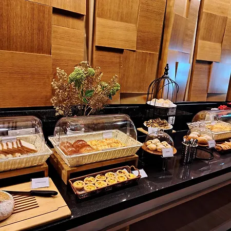 Cormar Suites-3