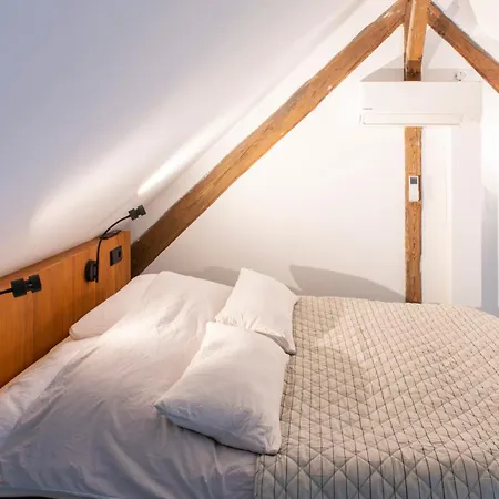 B&B Reveille-2