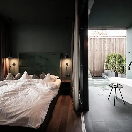 Floris Green Suites By Parc Hotel Florian-2