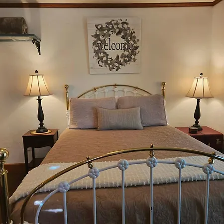 Oak Hill Inn-2
