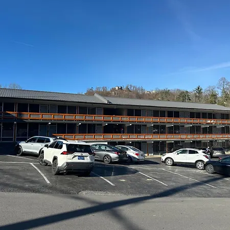 Timber Ridge Lodge Gatlinburg-2