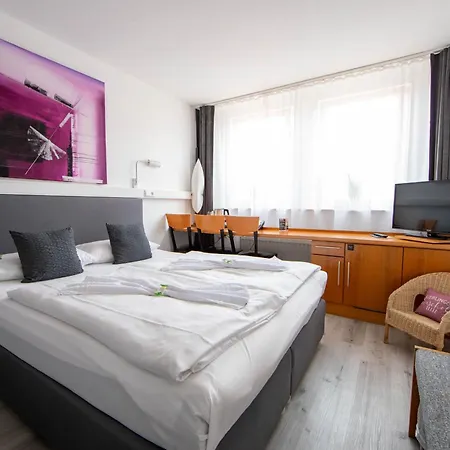 Hogh Hotel Heilbronn-3