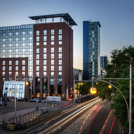 Hotel Freiburg City Center By Leonardo Hotels-3