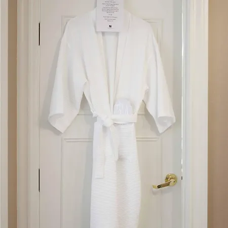 Ethan Allen Hotel-2