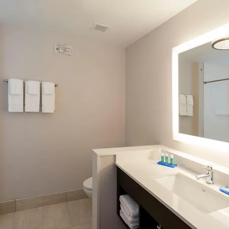 Holiday Inn Express Lexington - Horse Park Area By Ihg-2