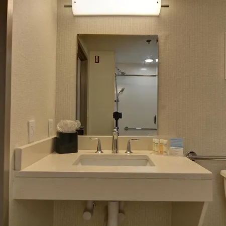 Hampton Inn Greenwood-2